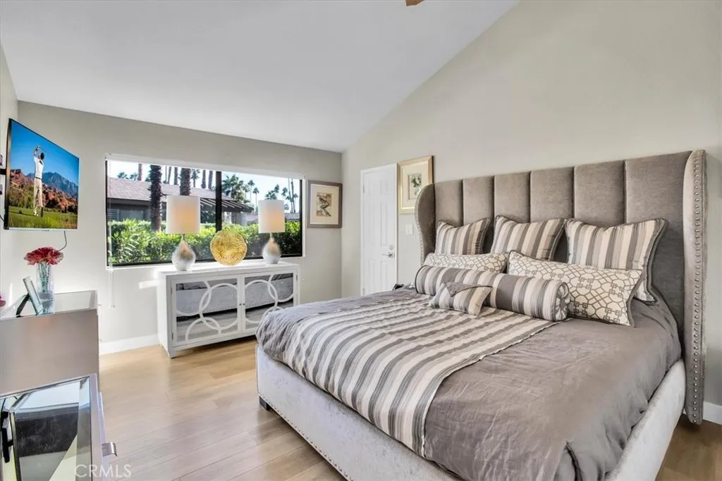 278 Green Mountain Drive, Palm Desert, California 92211 home-pic-14