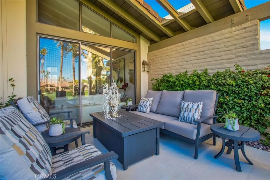 278 Green Mountain Drive, Palm Desert, California 92211 home-pic-26