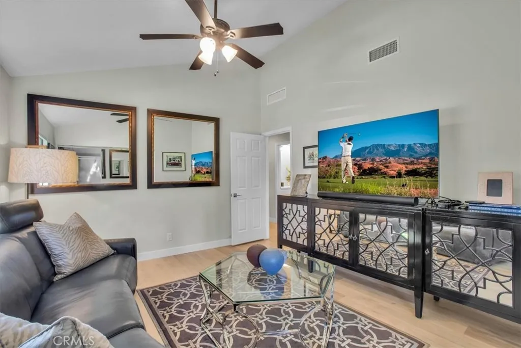 278 Green Mountain Drive, Palm Desert, California 92211 home-pic-19
