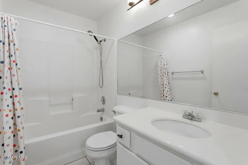 566 Avenida Magdalena, Camarillo, California 93010 home-pic-34