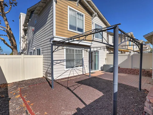 Large corner patio