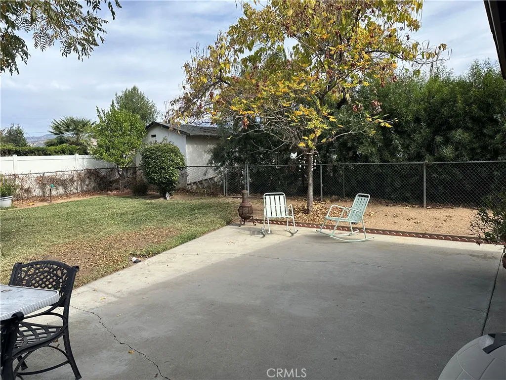 34212 Avenue E, Yucaipa, California 92399 home-pic-32