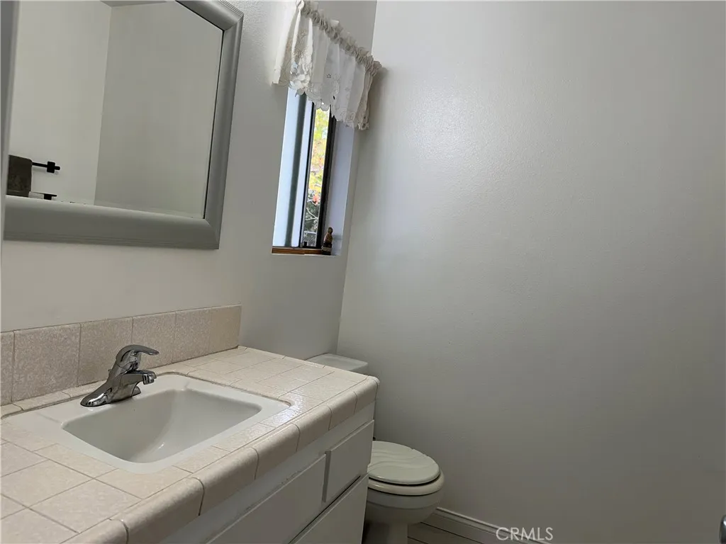 34212 Avenue E, Yucaipa, California 92399 home-pic-18