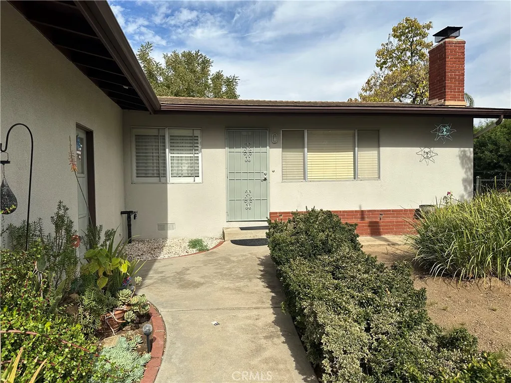 34212 Avenue E, Yucaipa, California 92399 home-pic-4
