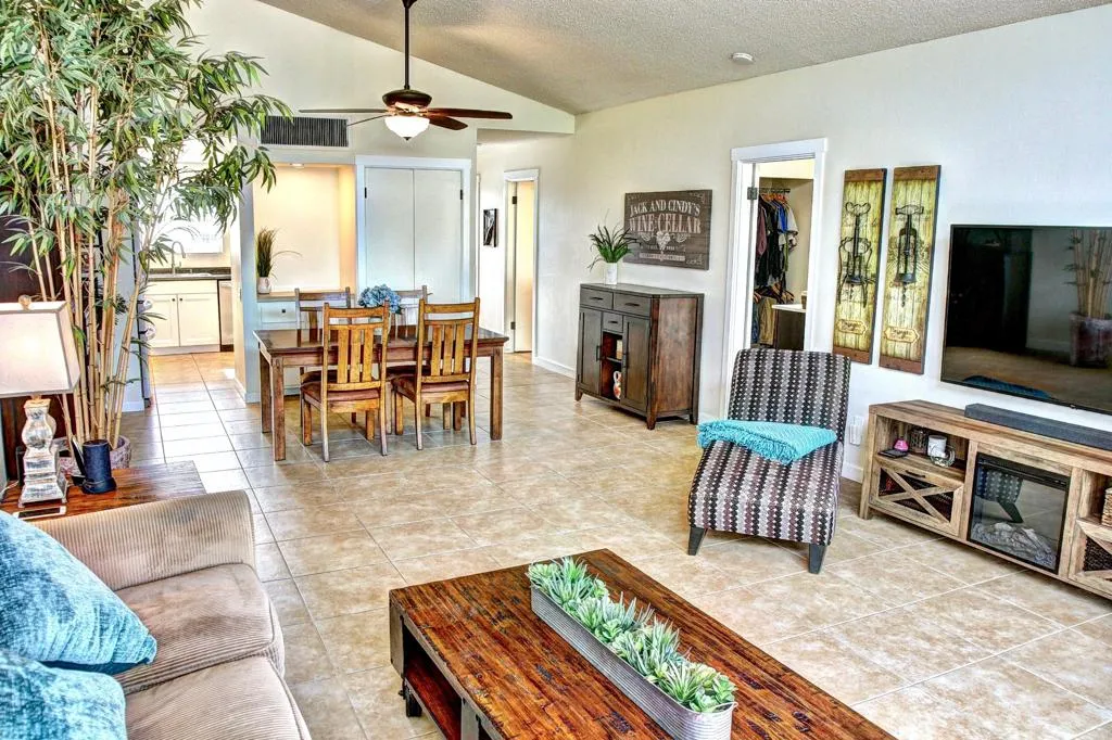 82022 Odlum Drive, Indio, California 92201 home-pic-6
