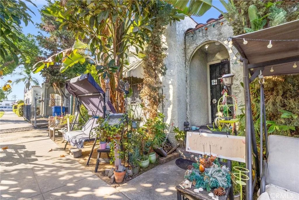 5211 Halldale, Los Angeles, California 90062 home-pic-0