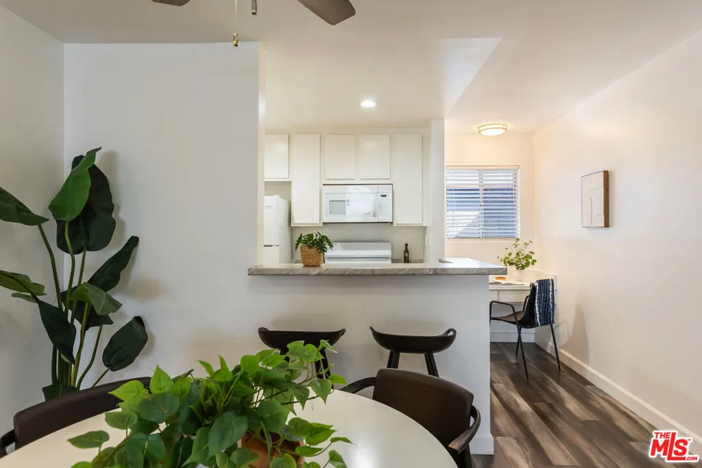 11701 Texas Avenue 306, Los Angeles, California 90025 home-pic-20