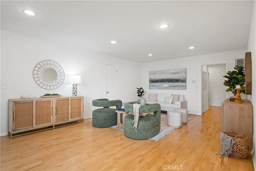 1925 Montana Avenue 3, Santa Monica, California 90403 home-pic-5