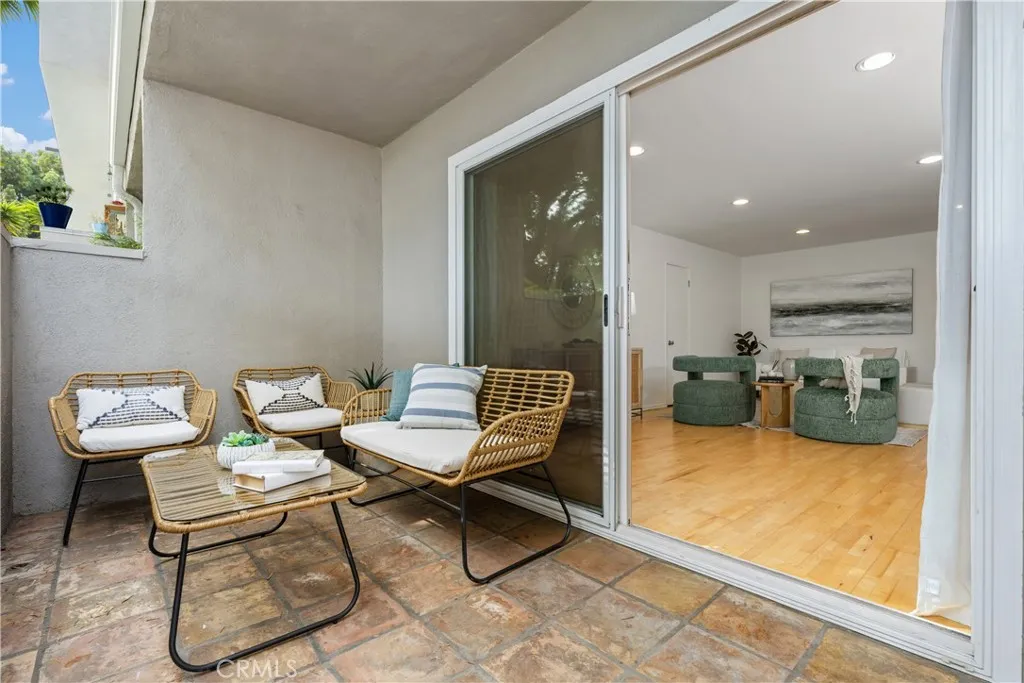1925 Montana Avenue 3, Santa Monica, California 90403 home-pic-6