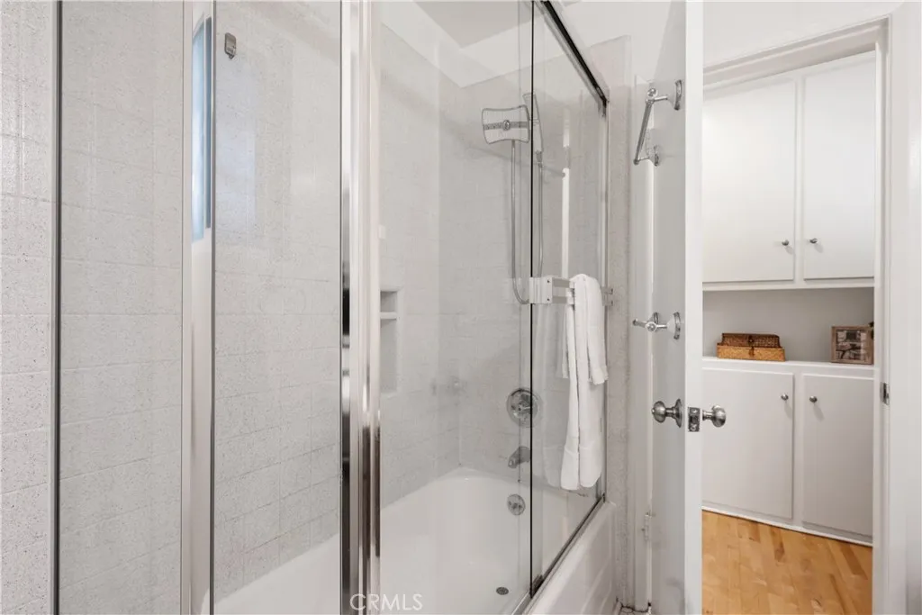 1925 Montana Avenue 3, Santa Monica, California 90403 home-pic-21