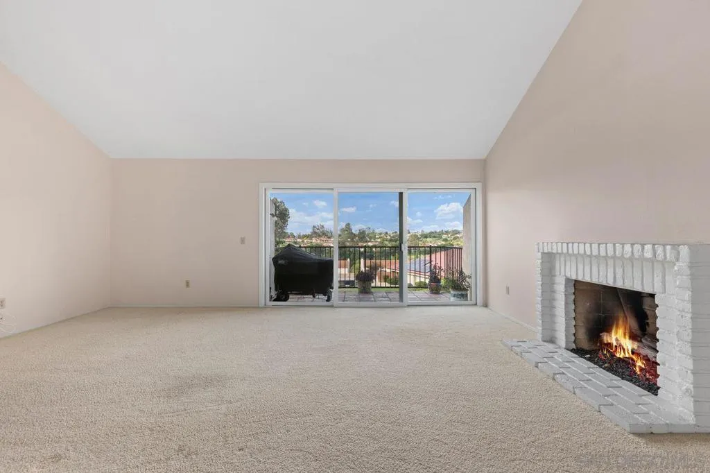 17465 Plaza Animado 147, San Diego, California 92128 home-pic-17