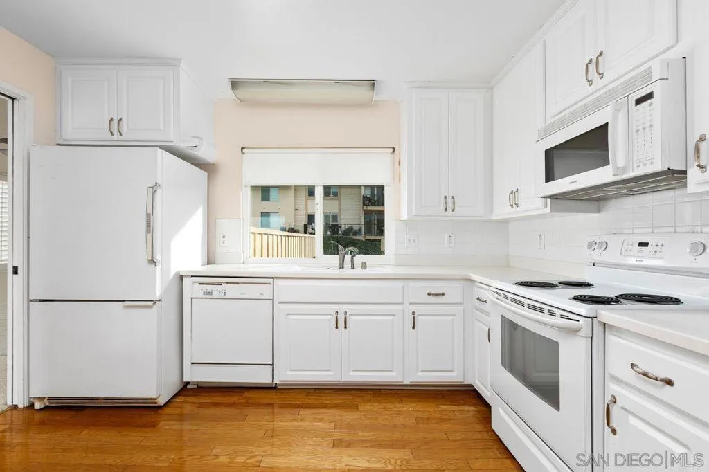 17465 Plaza Animado 147, San Diego, California 92128 home-pic-10