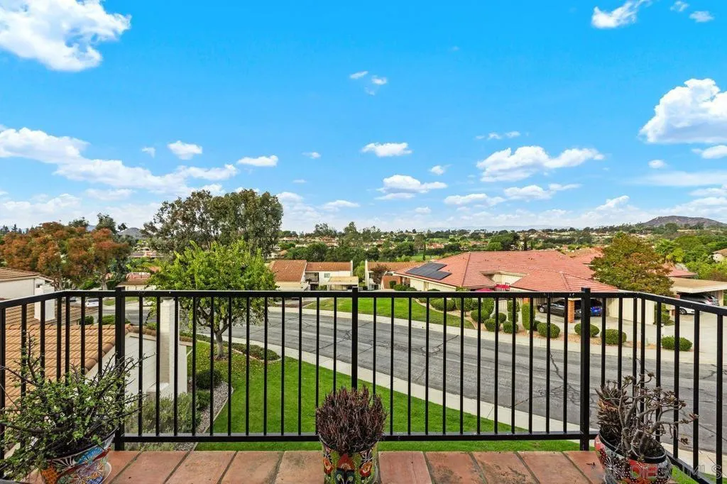 17465 Plaza Animado 147, San Diego, California 92128 home-pic-34