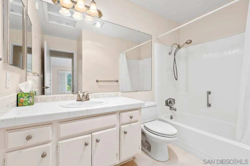 17465 Plaza Animado 147, San Diego, California 92128 home-pic-26