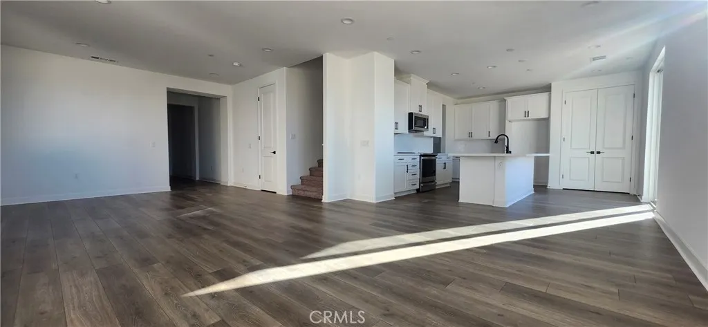 6356 Bassets Street, Hesperia, California 92345 home-pic-3