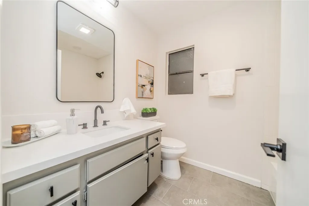 2202 Black Oak Place, Riverside, California 92506 home-pic-41