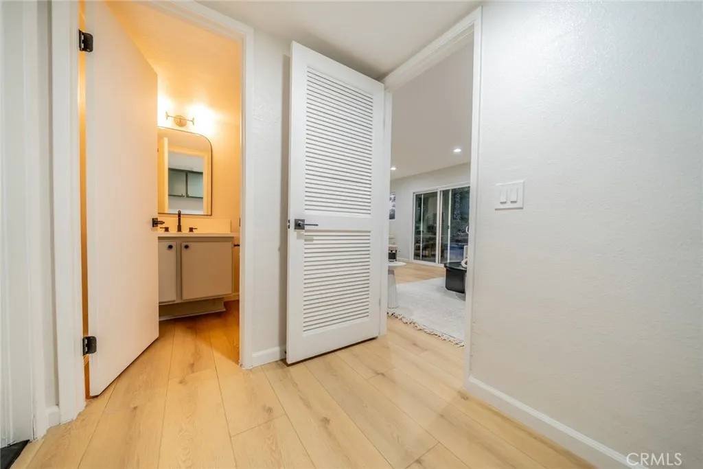 2202 Black Oak Place, Riverside, California 92506 home-pic-23