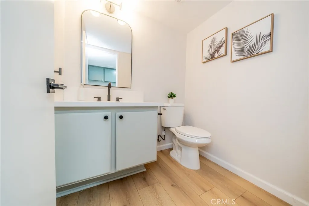 2202 Black Oak Place, Riverside, California 92506 home-pic-24