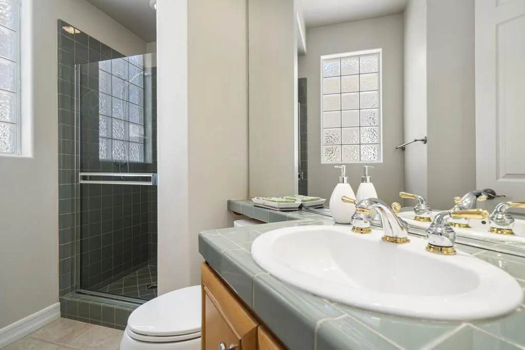 78780 Castle Pines Drive, La Quinta, California 92253 home-pic-29