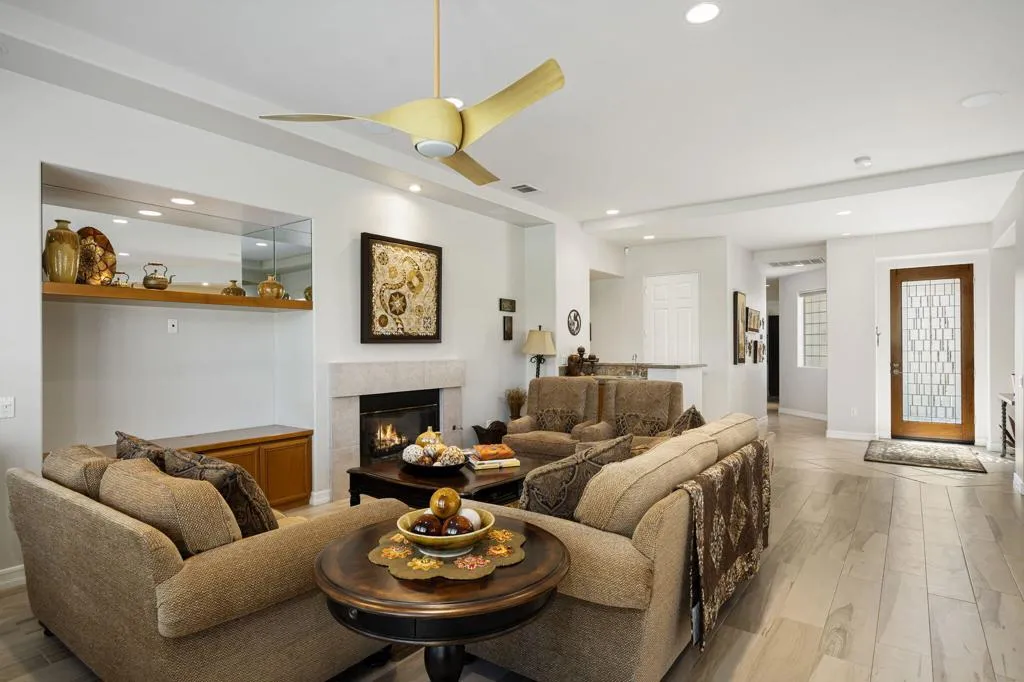 78780 Castle Pines Drive, La Quinta, California 92253 home-pic-10
