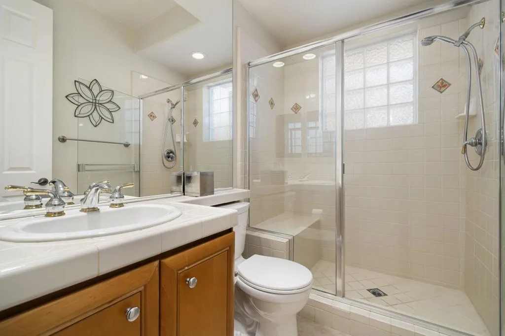 78780 Castle Pines Drive, La Quinta, California 92253 home-pic-27