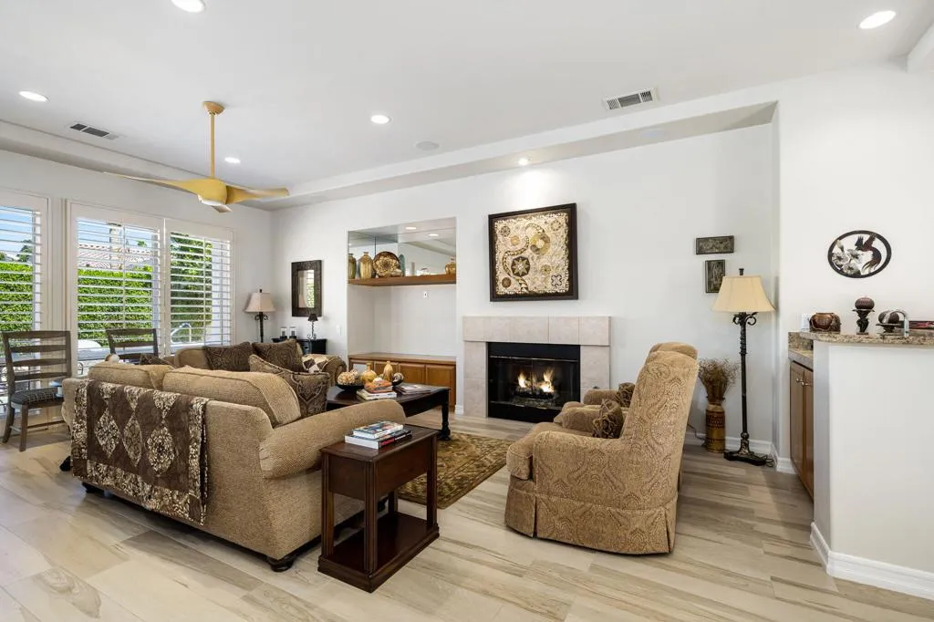 78780 Castle Pines Drive, La Quinta, California 92253 home-pic-9