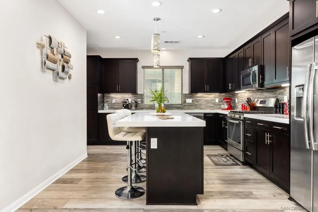 2018 Avenida Artana, Chula Vista, California 91913 home-pic-2