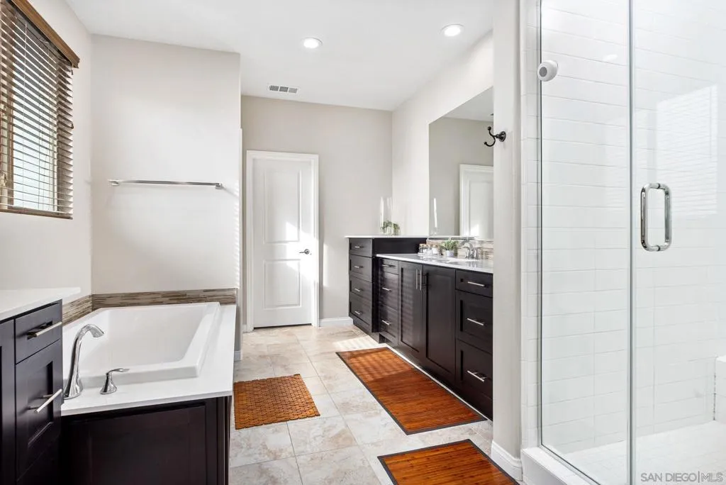 2018 Avenida Artana, Chula Vista, California 91913 home-pic-12