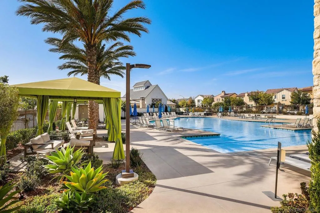 2018 Avenida Artana, Chula Vista, California 91913 home-pic-24