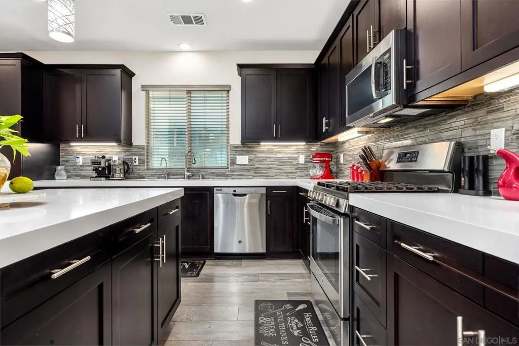 2018 Avenida Artana, Chula Vista, California 91913 home-pic-3