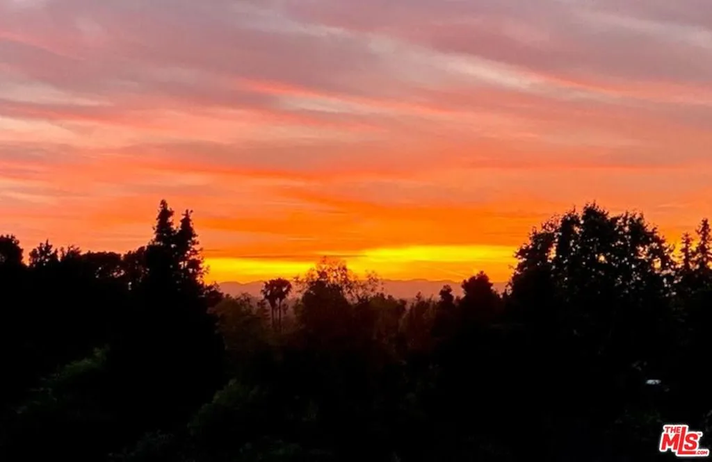 3631 Buena Park Drive, Studio City, California 91604 home-pic-42