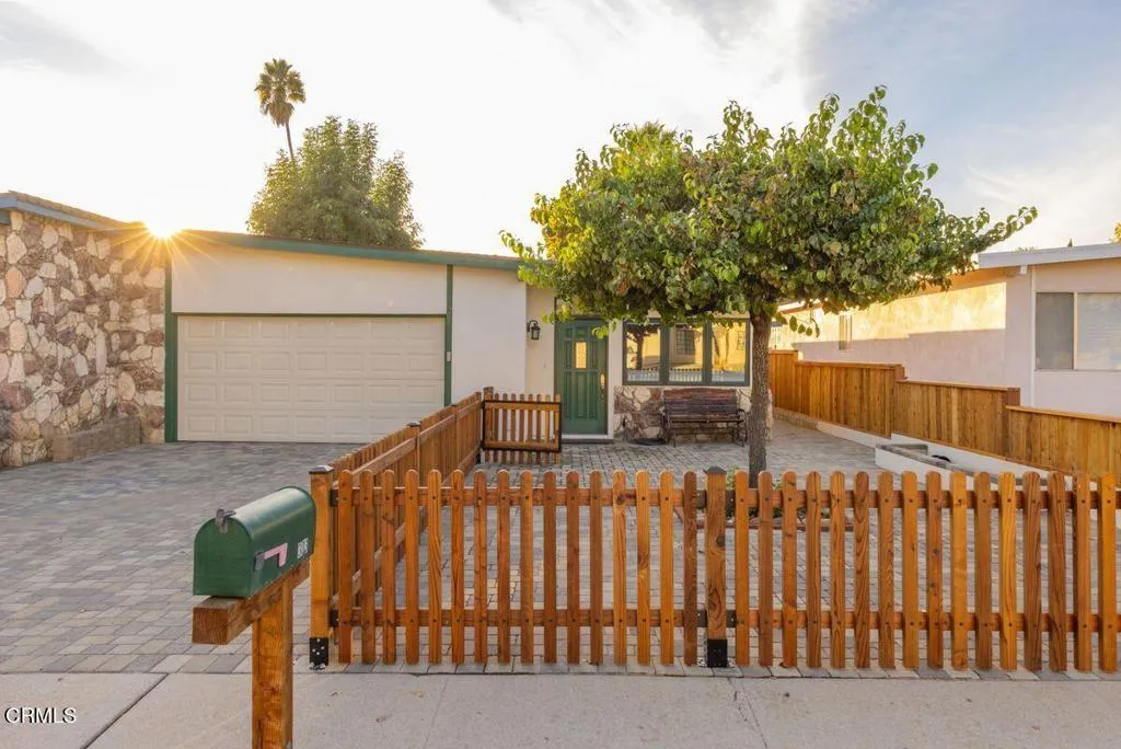 303 Lark Ellen Avenue, Ojai, California 93023 home-pic-0