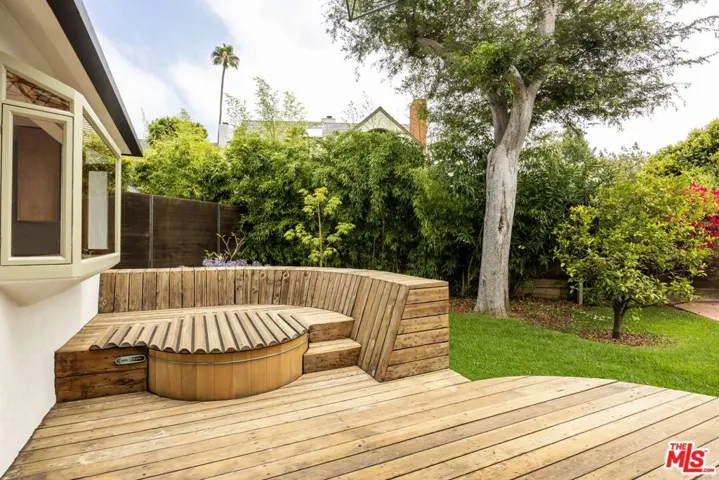 202 S Saltair Avenue, Los Angeles, California 90049
