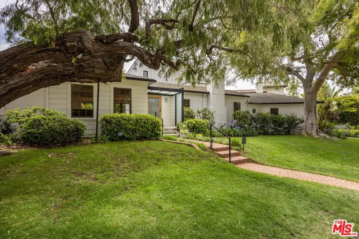 202 S Saltair Avenue, Los Angeles, California 90049