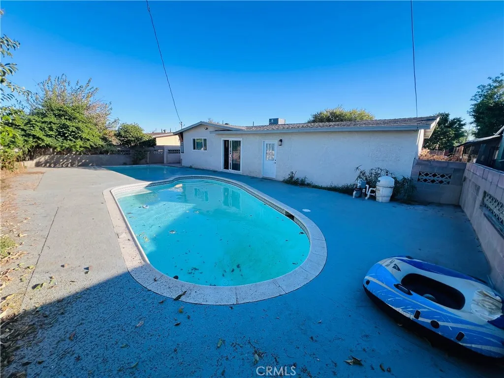 600 June Street, Rialto, California 92376 home-pic-8