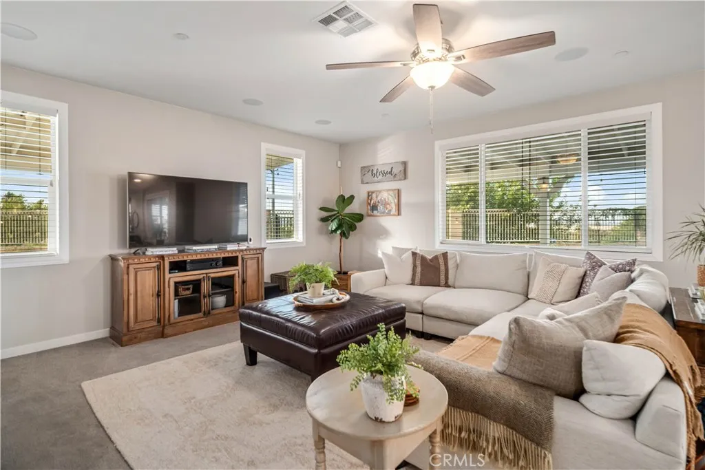 7005 Hartford Lane, Palmdale, California 93551 home-pic-15