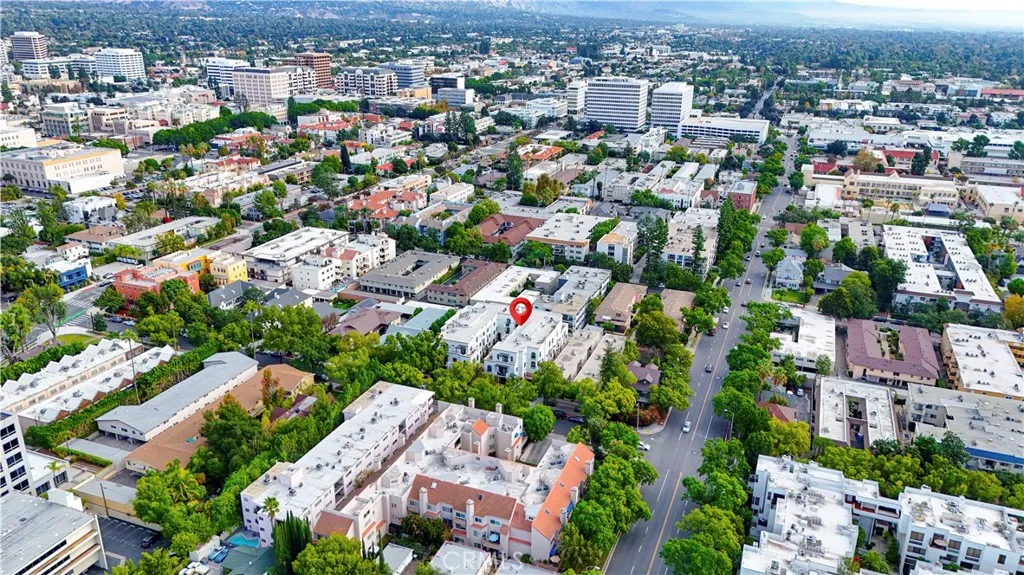 288 S Oakland Ave 211, Pasadena, California 91101 home-pic-44