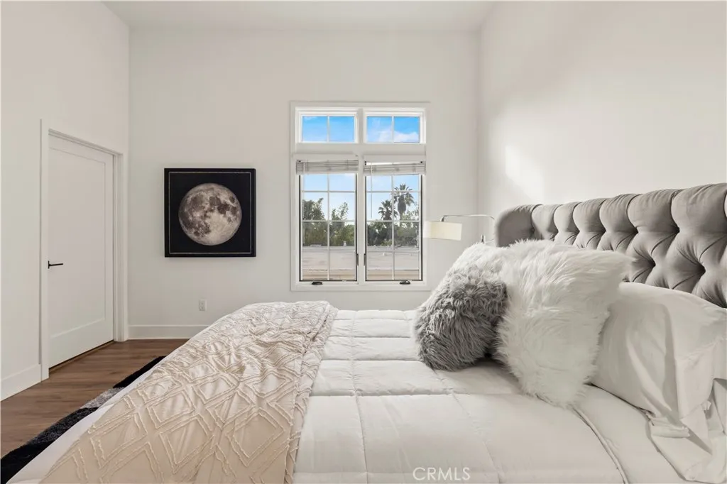 288 S Oakland Ave 211, Pasadena, California 91101 home-pic-20