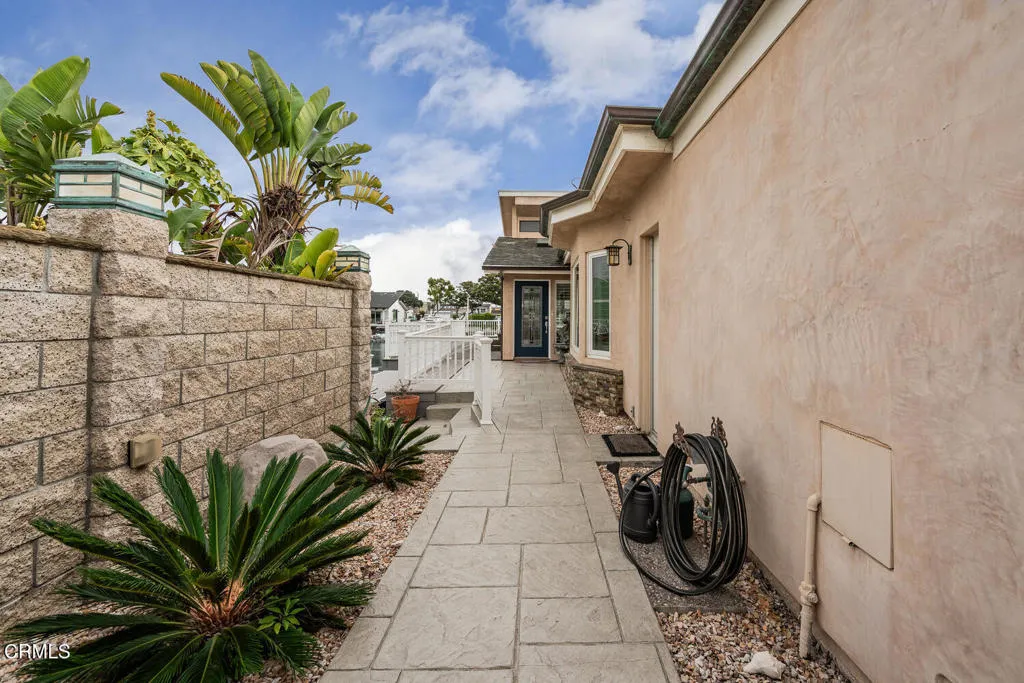 4604 Falkirk, Oxnard, California 93035 home-pic-6