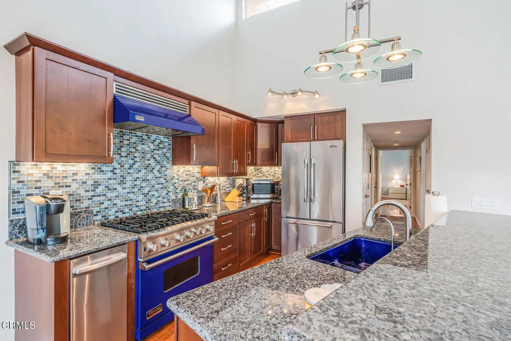 4604 Falkirk, Oxnard, California 93035 home-pic-14