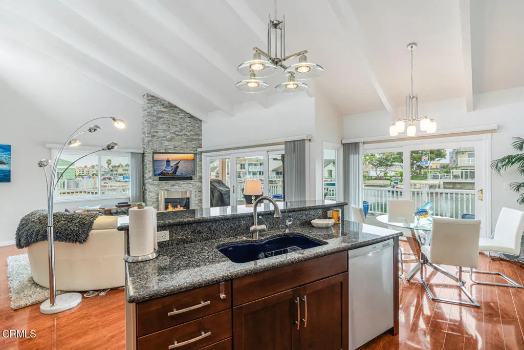 4604 Falkirk, Oxnard, California 93035 home-pic-15