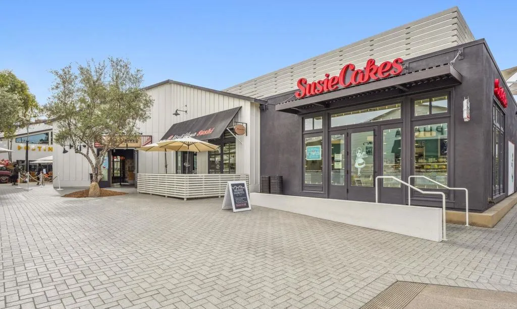 3694 Fallon Circle, San Diego, California 92130 home-pic-45