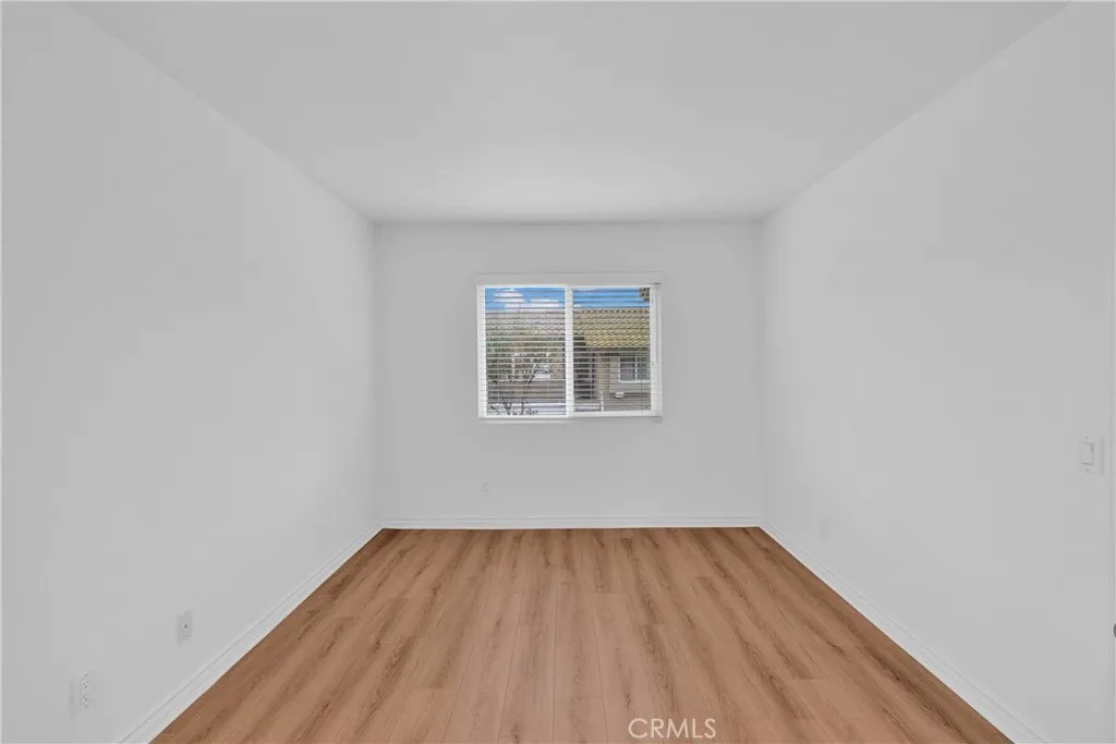 3639 Country Oaks Loop F, Ontario, California 91761 home-pic-12