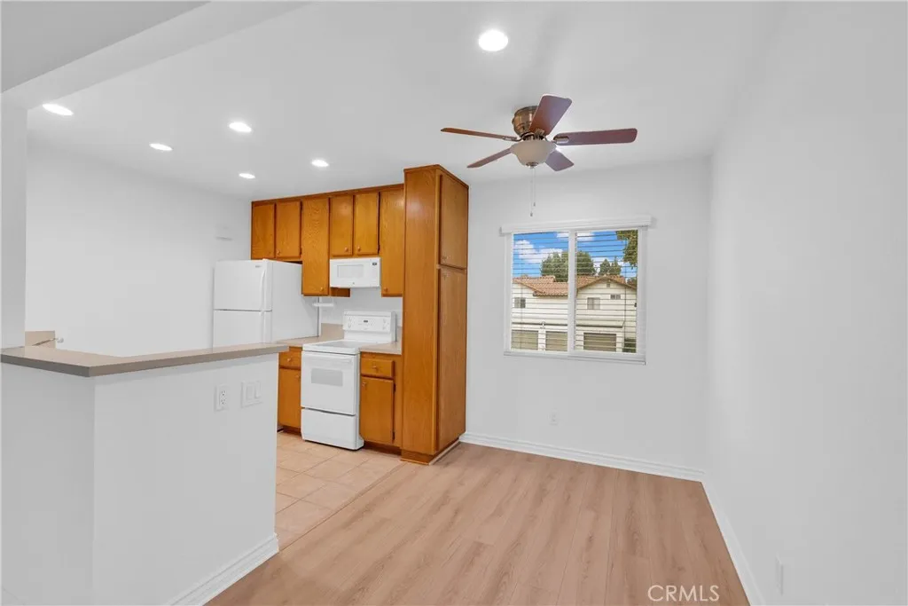 3639 Country Oaks Loop F, Ontario, California 91761 home-pic-6