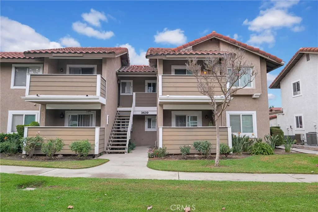 3639 Country Oaks Loop F, Ontario, California 91761 home-pic-0