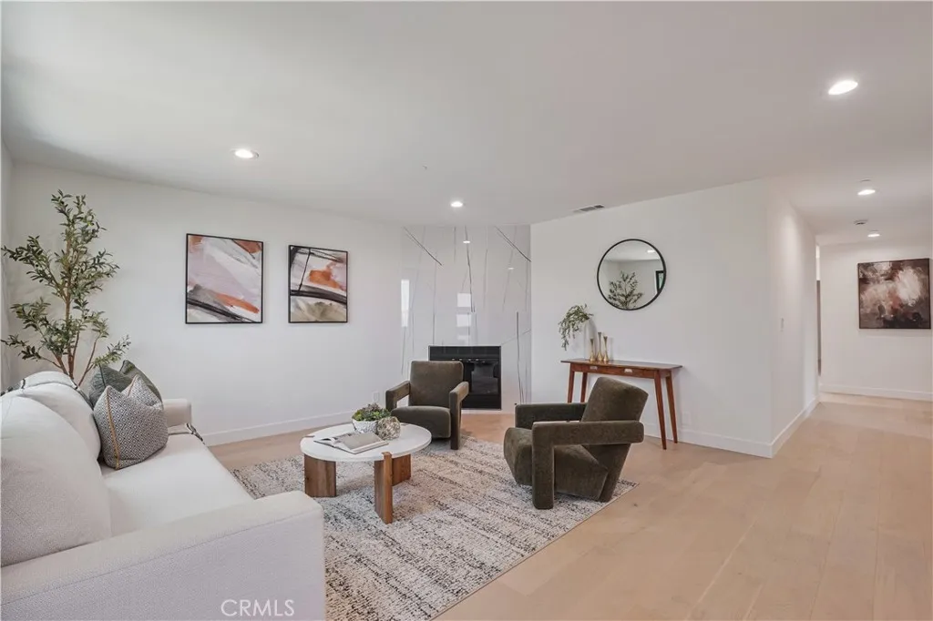 3560 Lavell, Los Angeles, California 90065 home-pic-1