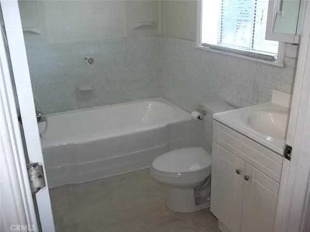 6552 Mitchell, Riverside, California 92505