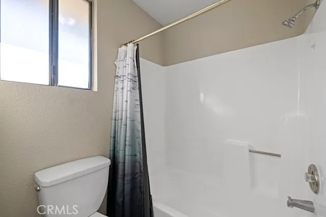 523 E Kettering, Lancaster, California 93535 home-pic-11