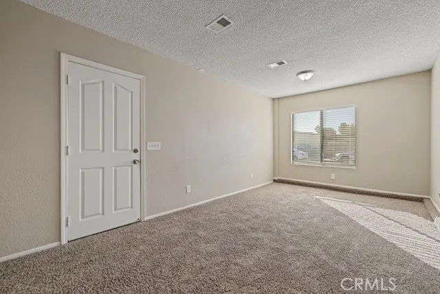 523 E Kettering, Lancaster, California 93535 home-pic-12