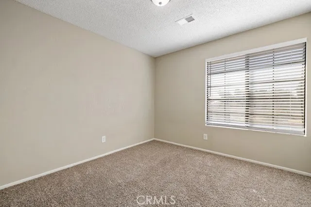 523 E Kettering, Lancaster, California 93535 home-pic-17